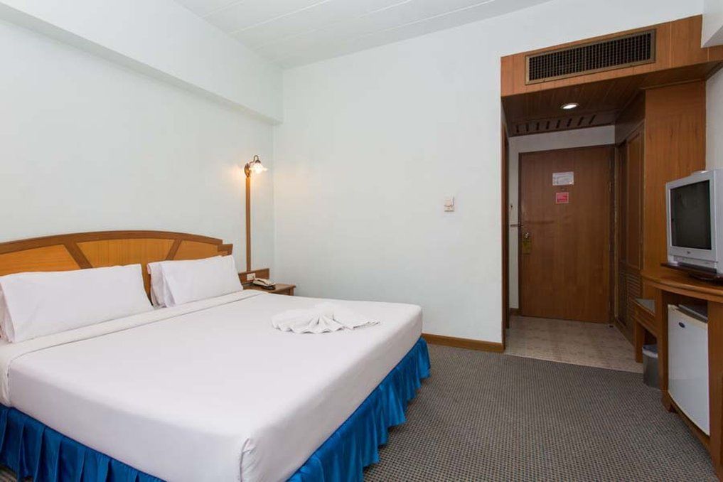 City Hotel Krabi town Exteriör bild