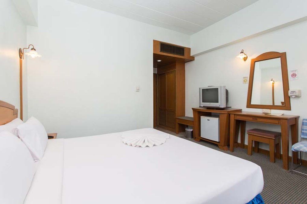 City Hotel Krabi town Exteriör bild