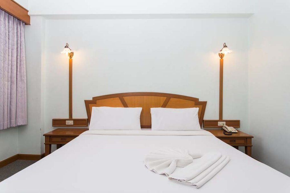 City Hotel Krabi town Exteriör bild